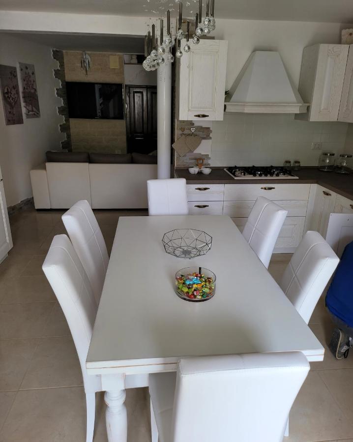 Вилла La Casa Delle Rose 1 Giba Экстерьер фото